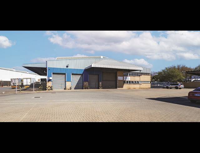36,000M² WAREHOUSE TO LET IN JUPITER